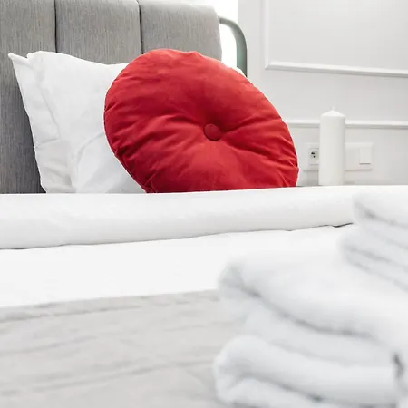 Appartement Househost Apartment: Sw.gertrudy 10/2.11 *