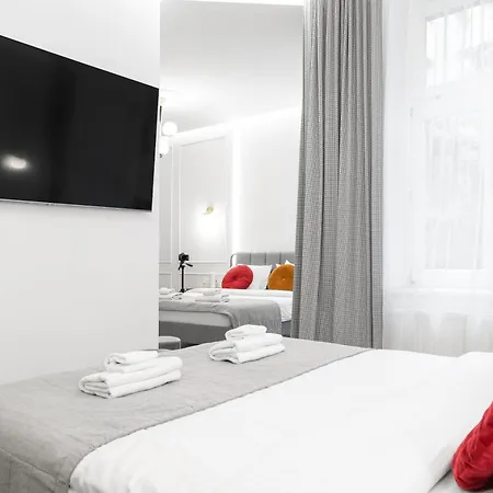 Househost Apartment: Sw.gertrudy 10/2.11